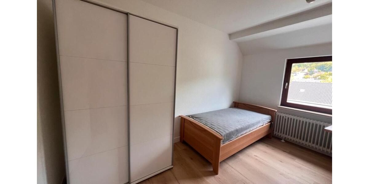 Etagenwohnung Hagen Hagen-Nord - 4 Zimmer, 80 m&sup2;, 695&euro; | Angebot:27547844