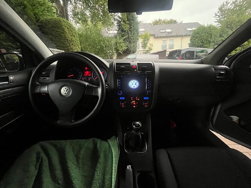 VW Golf 210.000 km 2.000 € Kamen 59174
