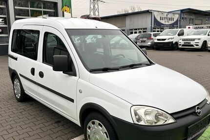 Opel Combo 89.000 km 2.490 &euro; Bottrop 46238