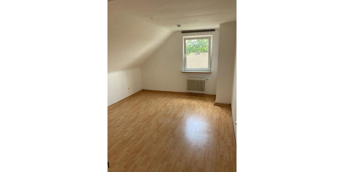 Dachgeschoßwohnung Bochum Bochum-Südwest - 2.5 Zimmer, 60 m&sup2;, 610&euro; | Angebot:25371638