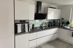 Großzügige Wohnung mit 3 SchlafZimmern, Balkon und Stellplatz