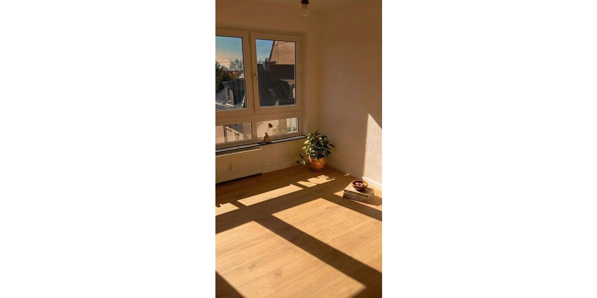 Etagenwohnung Gelsenkirchen Ückendorf - 4 Zimmer, 75 m&sup2;, 562&euro; | Angebot:25782970