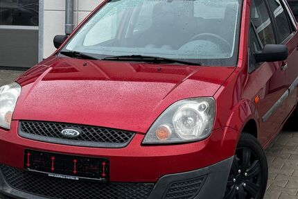 Ford Fiesta 151.147 km 2.299 &euro; Bochum 44807