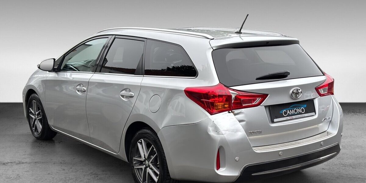 Toyota Auris Touring Sports Edition Klima Navi Kamera 132.068 km 8.800 &euro; Wuppertal 42327