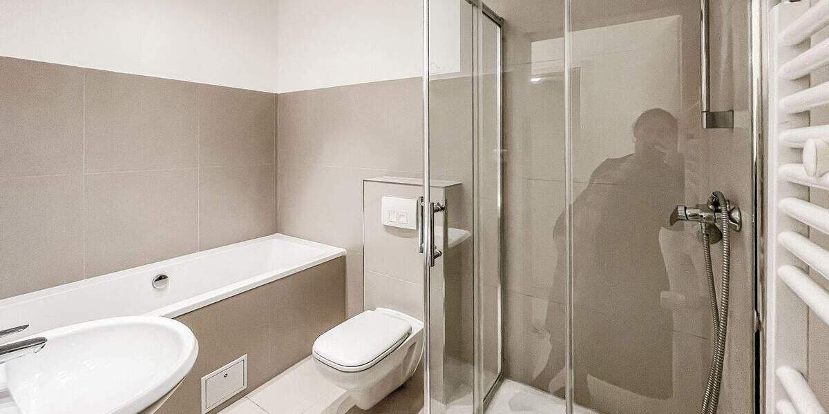 Exklusiv Wohnen in der City: 4,5 Zimmer mit Balkon - Aufzug - Tiefgarage 4 zimmer