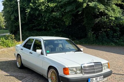 Mercedes-Benz 190 293.000 km 6.600 &euro; Dortmund 44141