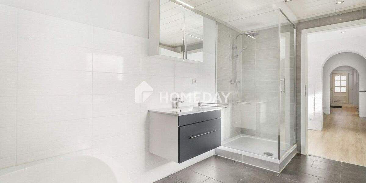 Reihenmittelhaus Bottrop Eigen - 3 Zimmer, 91 m&sup2;, 249.000&euro; | Angebot:25737657