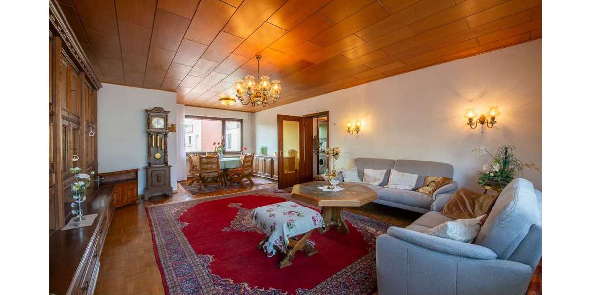 Etagenwohnung Bochum / Weitmar Weitmar - 3.5 Zimmer, 94 m&sup2;, 215.000&euro; | Angebot:26581752