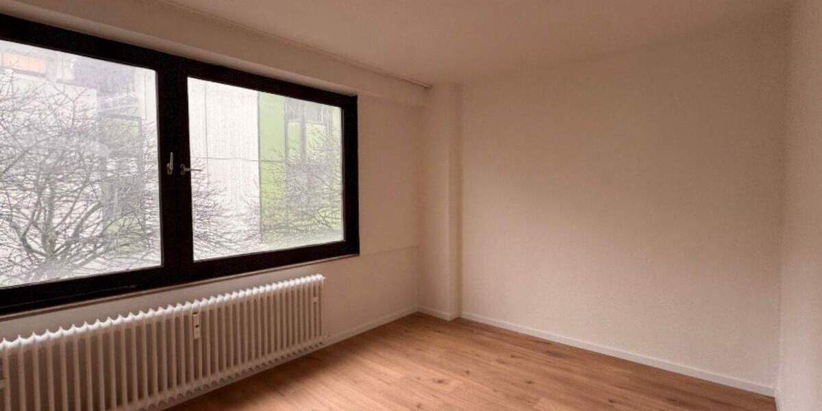 Zimmer Wuppertal Elberfeld - 2 Zimmer, 73 m&sup2;, 720&euro; | Angebot:25708261