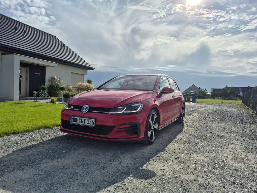 VW Golf 106.900 km 16.990 € ESSEN 45329