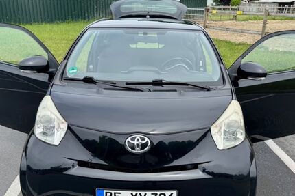 Toyota IQ 140.000 km 2.900 € Dortmund 44359