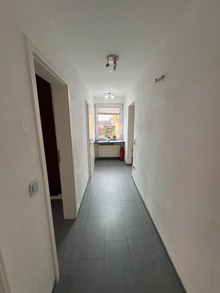 BüroStudioLokal ca.65qm,3,5Zi,Küche,2xWC C-R Bahnhofstr. zimmer