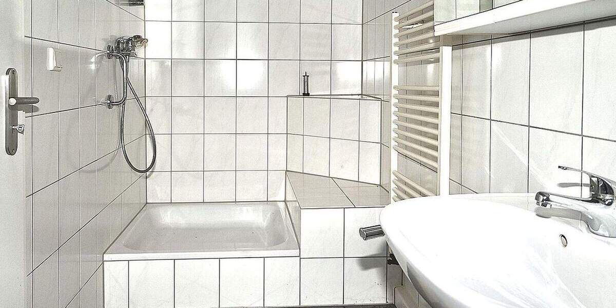 Etagenwohnung Recklinghausen Süd - 6 Zimmer, 220 m&sup2;, 299.900&euro; | Angebot:25760415