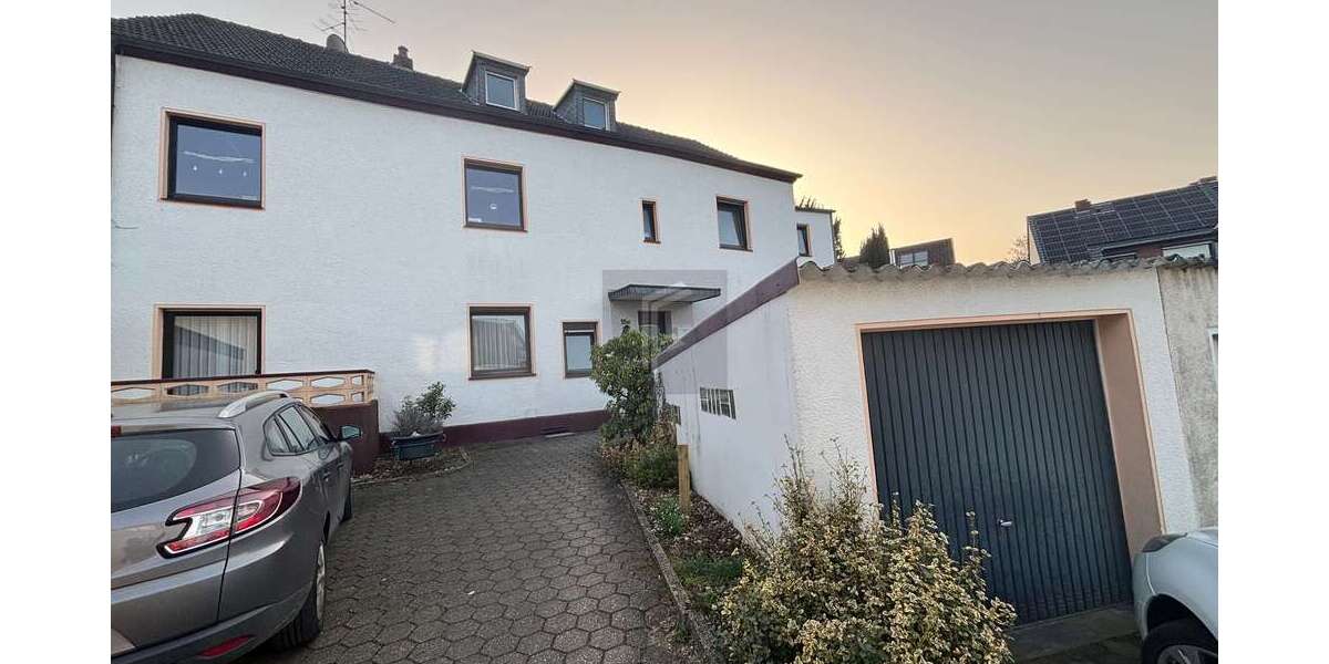 Einfamilienhaus Bochum Eppendorf - 11 Zimmer, 330 m&sup2;, 590.000&euro; | Angebot:27186863