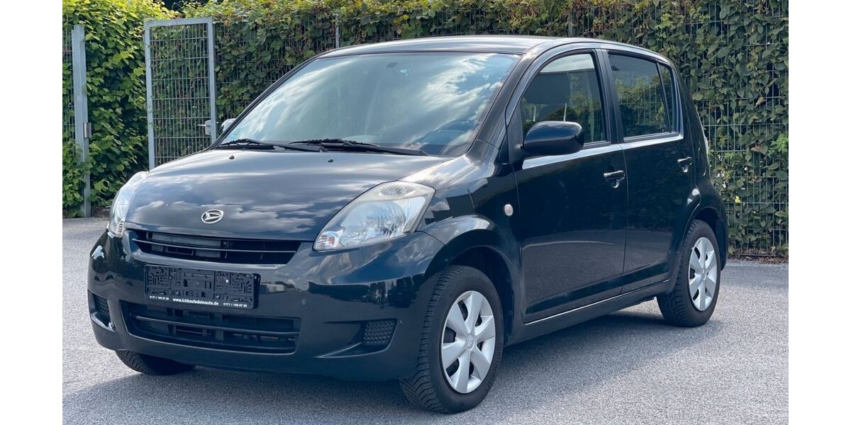 Daihatsu Sirion 157.000 km 2.999 &euro; Wuppertal 42389