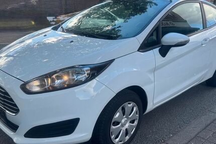 Ford Fiesta 246.000 km 2.200 € Recklinghausen 45665