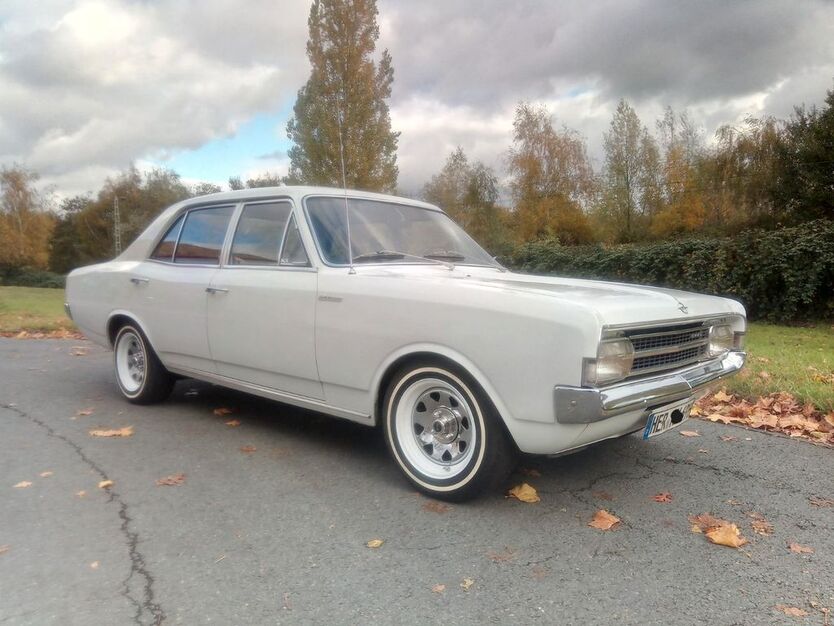 Opel Rekord 120.000 km 12.000 € Herne 44625
