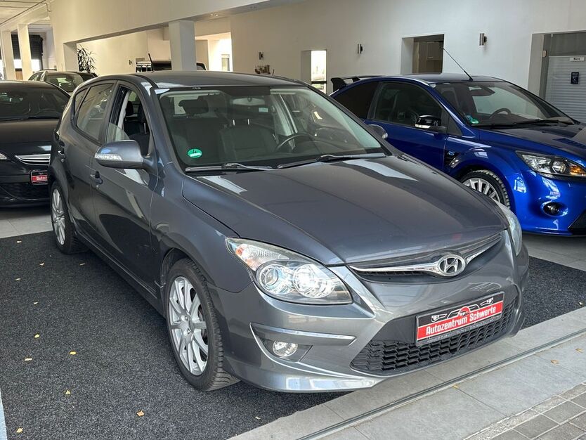 Hyundai i30 108.000 km 4.999 € Schwerte 58239