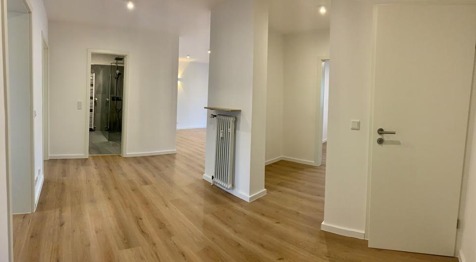 TRAUMHAFT SCHÖN! Sanierte 3-Zimmer Wohnung mit Balkon 3 zimmer