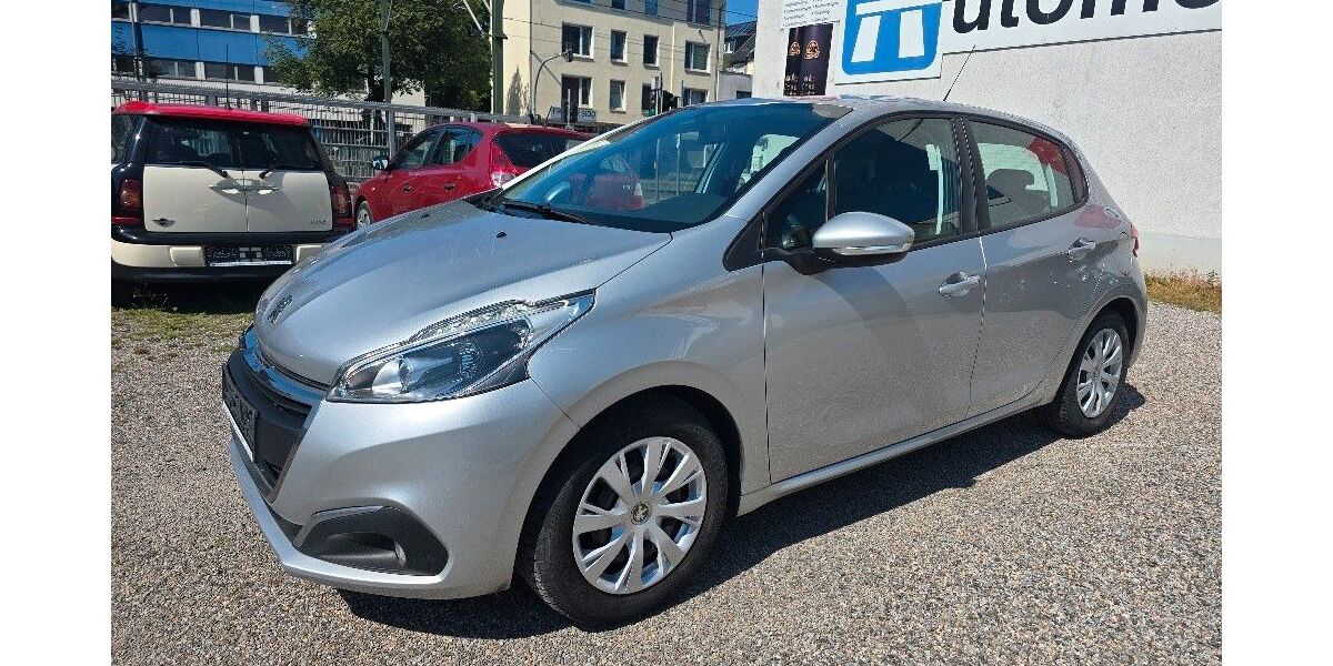 Peugeot 208 130.000 km 5.500 &euro; Dortmund 44145