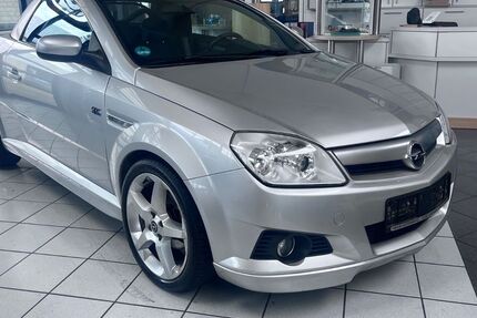 Opel Tigra 84.463 km 5.990 € Gelsenkirchen 45892