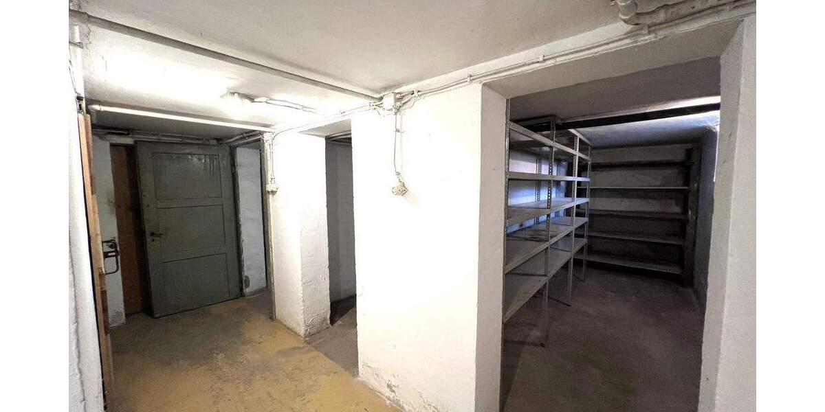 Doppelhaushälfte mit 4 Zi. + Garage auf weitläufigem Gartengrundstück in Dortmund Brackel 5 zimmer