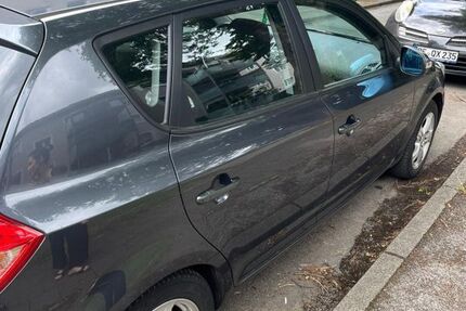 Kia ceed / Ceed 112.000 km 4.700 &euro; Oer-Erkenschwick 45739