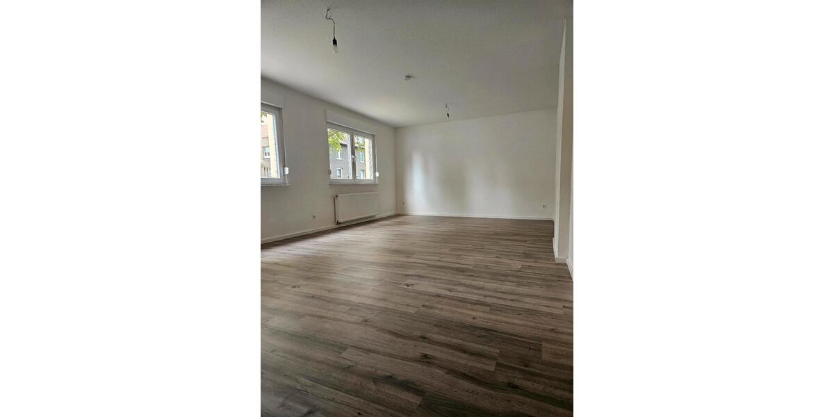 Erdgeschoßwohnung Bochum Günnigfeld - 3 Zimmer, 92 m&sup2;, 1.200&euro; | Angebot:24103171