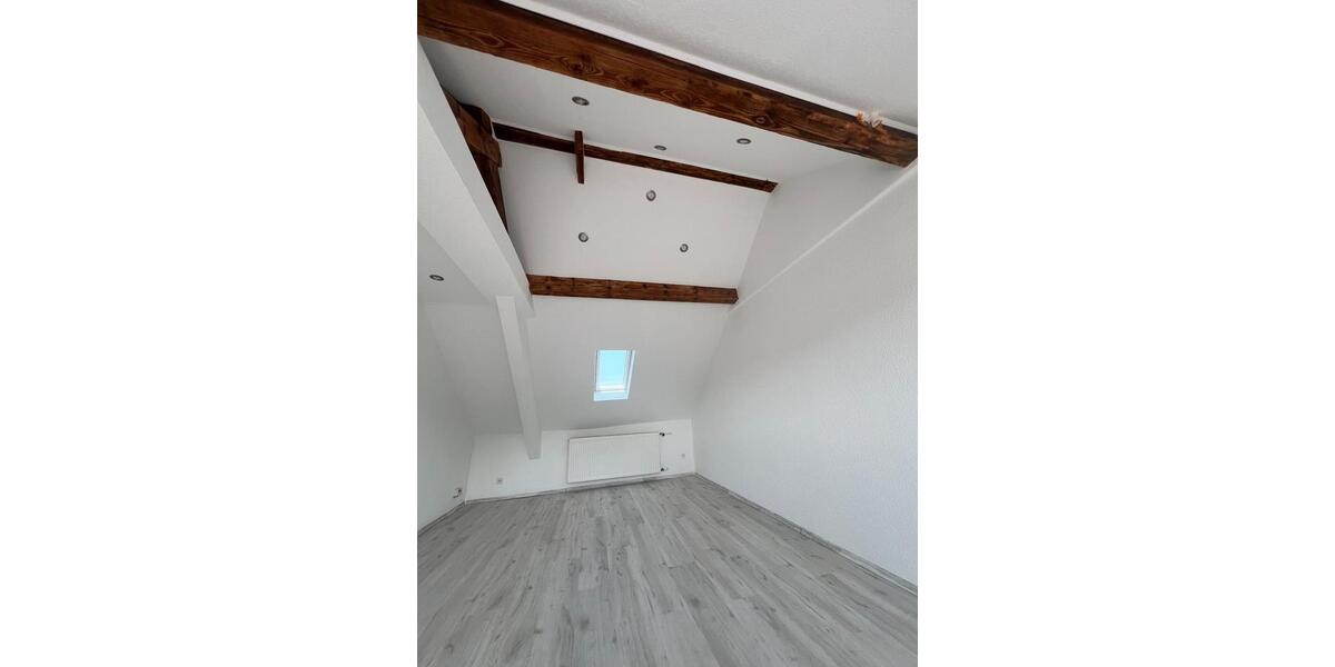 Dachgeschoßwohnung Oberhausen Rothebusch - 2 Zimmer, 37 m&sup2;, 530&euro; | Angebot:27618415