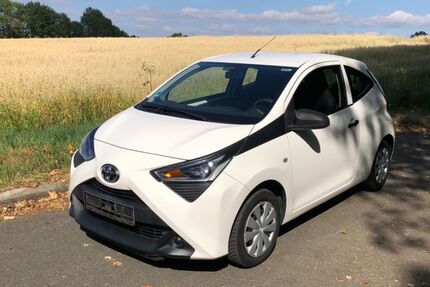Toyota Aygo (X) 106.000 km 4.990 &euro; Holzwickede 59439
