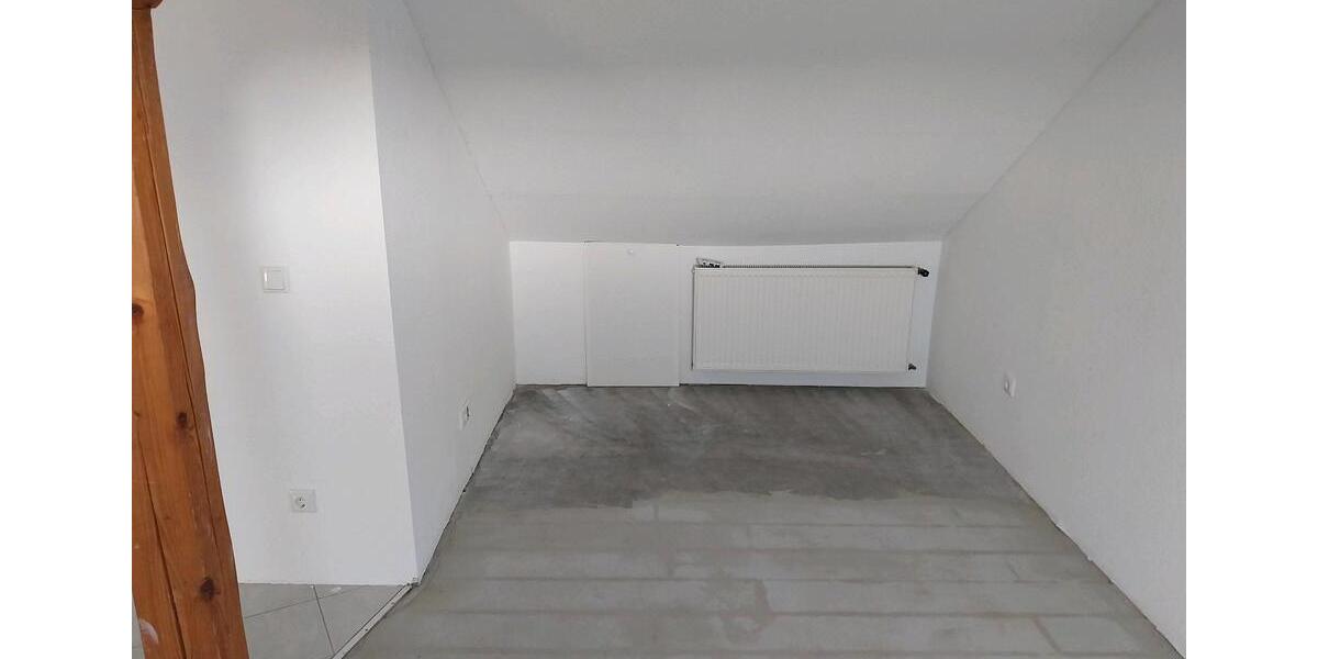 Dachgeschoßwohnung Dortmund Hombruch - 3 Zimmer, 62 m&sup2;, 560&euro; | Angebot:27586137