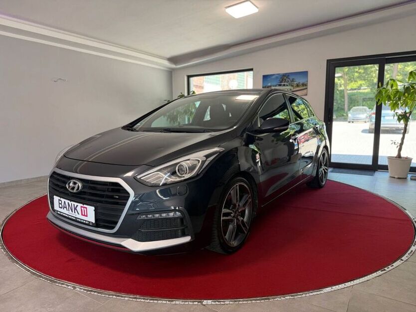 i30