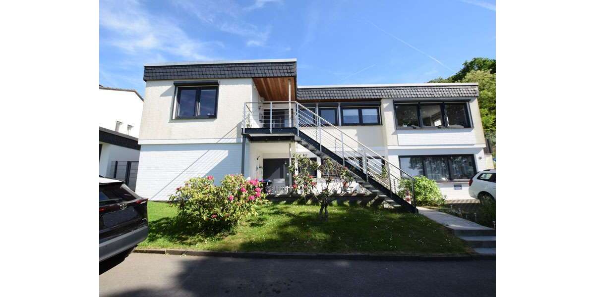 Einfamilienhaus Wuppertal Gemarkung Langerfeld - 6 Zimmer, 200 m&sup2;, 599.000&euro; | Angebot:26991174