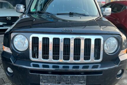 Jeep Patriot 237.447 km 2.690 &euro; Oberhausen 46145