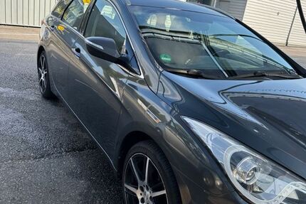 Hyundai i40 221.000 km 4.800 € Bochum 44866