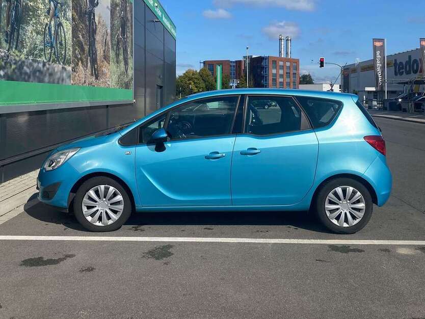 Opel Meriva 78.000 km 3.490 € Mülheim 45472