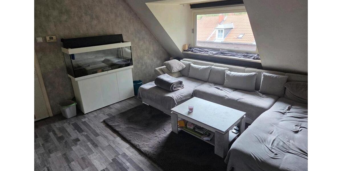 Dachgeschoßwohnung Oberhausen Biefang - 2.5 Zimmer, 45 m&sup2;, 450&euro; | Angebot:26577511