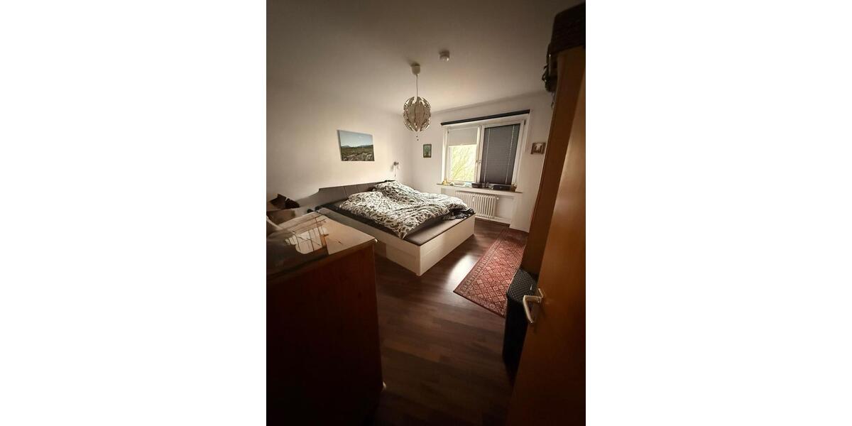 Etagenwohnung Essen Stadtkern - 3.5 Zimmer, 87 m&sup2;, 250.000&euro; | Angebot:26625859
