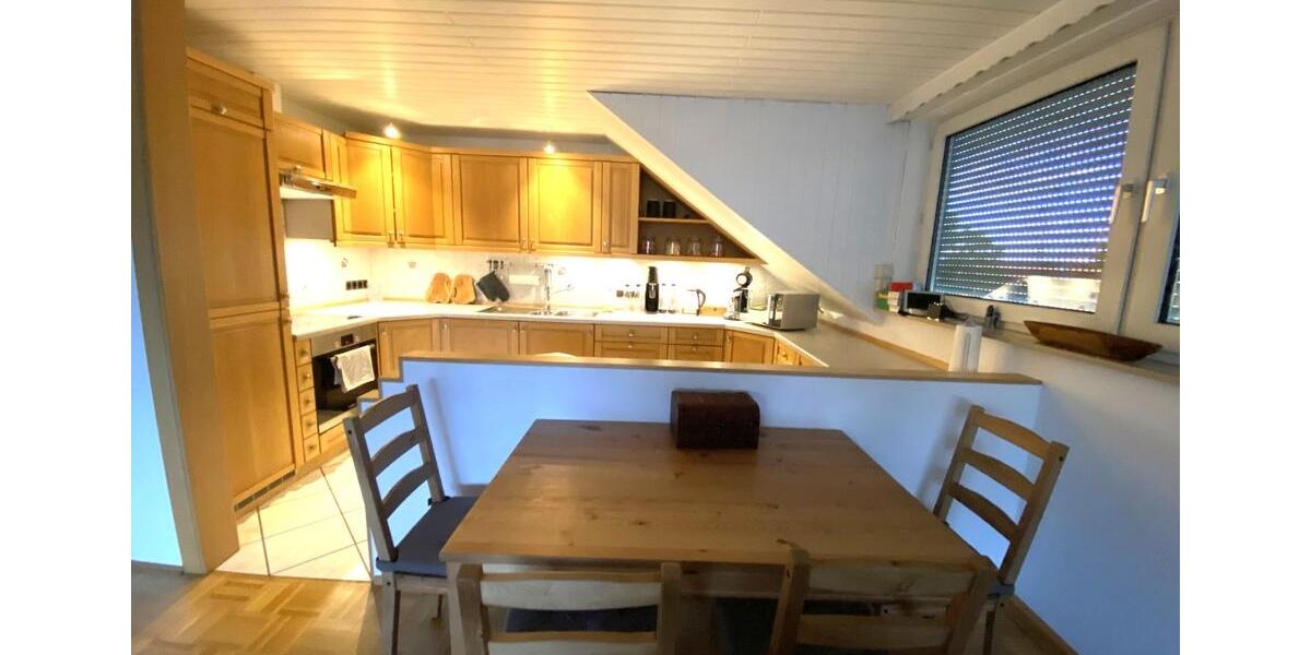 Dachgeschoßwohnung Essen Stadtbezirk IV - 3 Zimmer, 85 m&sup2;, 795&euro; | Angebot:25749475