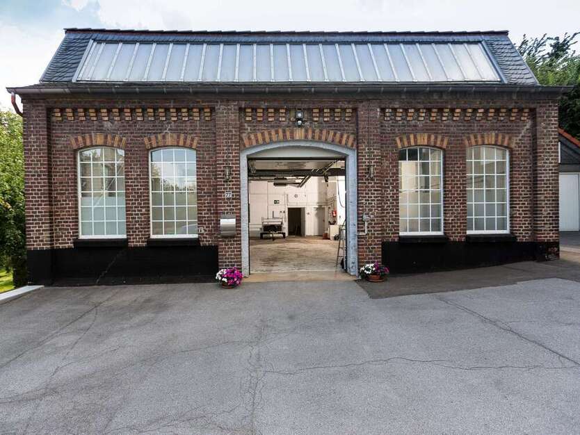Halle in Remscheid 1.000 € 145 m²