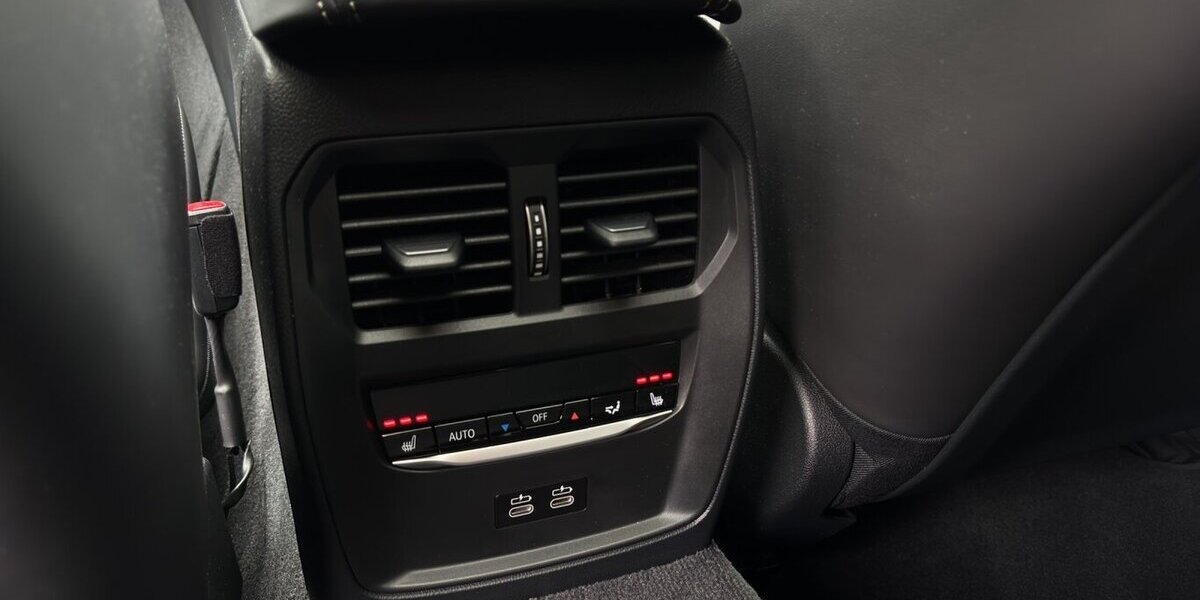BMW i4 M60 M-SportPro HuD 360° DrivProf. Pano Indivi 5.780 km 74.400 &euro; Wuppertal 42327