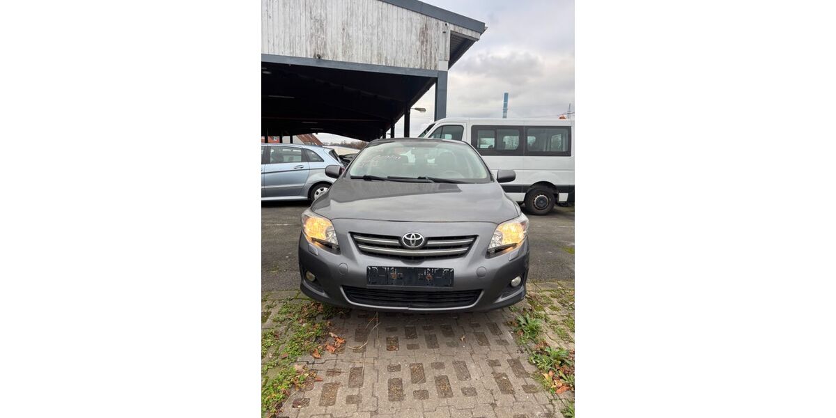 Toyota Corolla 264.000 km 3.190 &euro; Essen 45356