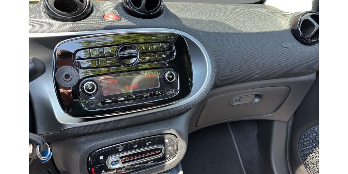 Smart ForTwo Passion Autom. Klima Tempo SHZ 69.965 km 12.250 &euro; Wuppertal 42327