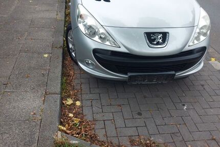 Peugeot 206 178.000 km 2.600 € Bottrop 46240