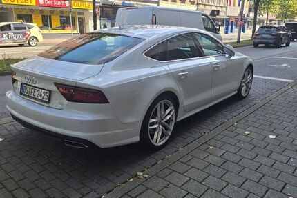 Audi A7 190.000 km 25.500 € Duisburg 47051