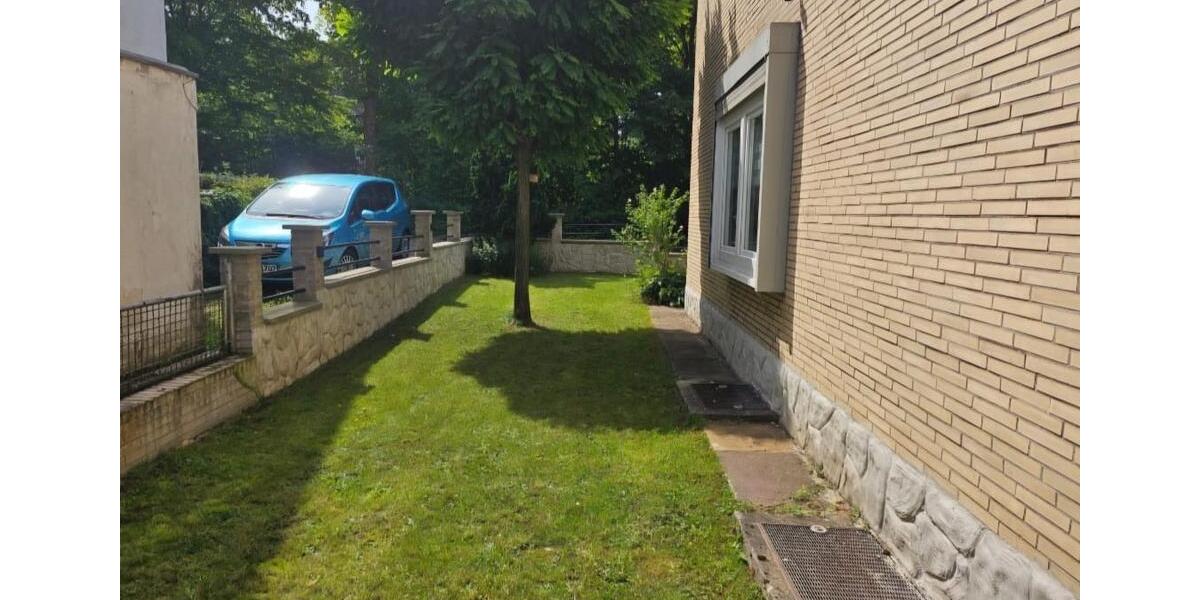 Großes Mehrfamilienhaus zimmer