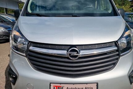 Opel Vivaro 226.000 km 11.750 € Bottrop 46238