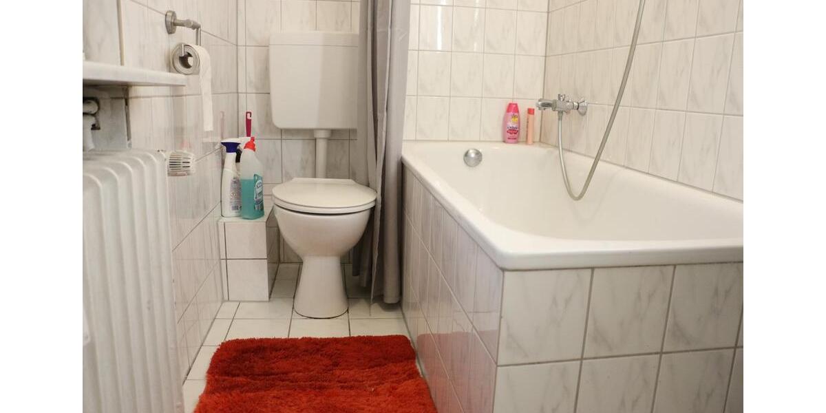 Helle möblierte Wohnung mit Einbauküche Uni und Limbecker Platz 2 zimmer