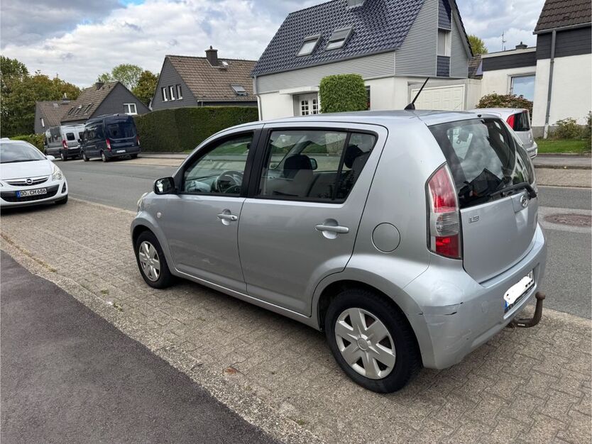 Daihatsu Sirion 243.000 km 1.150 € Dortmund 44388