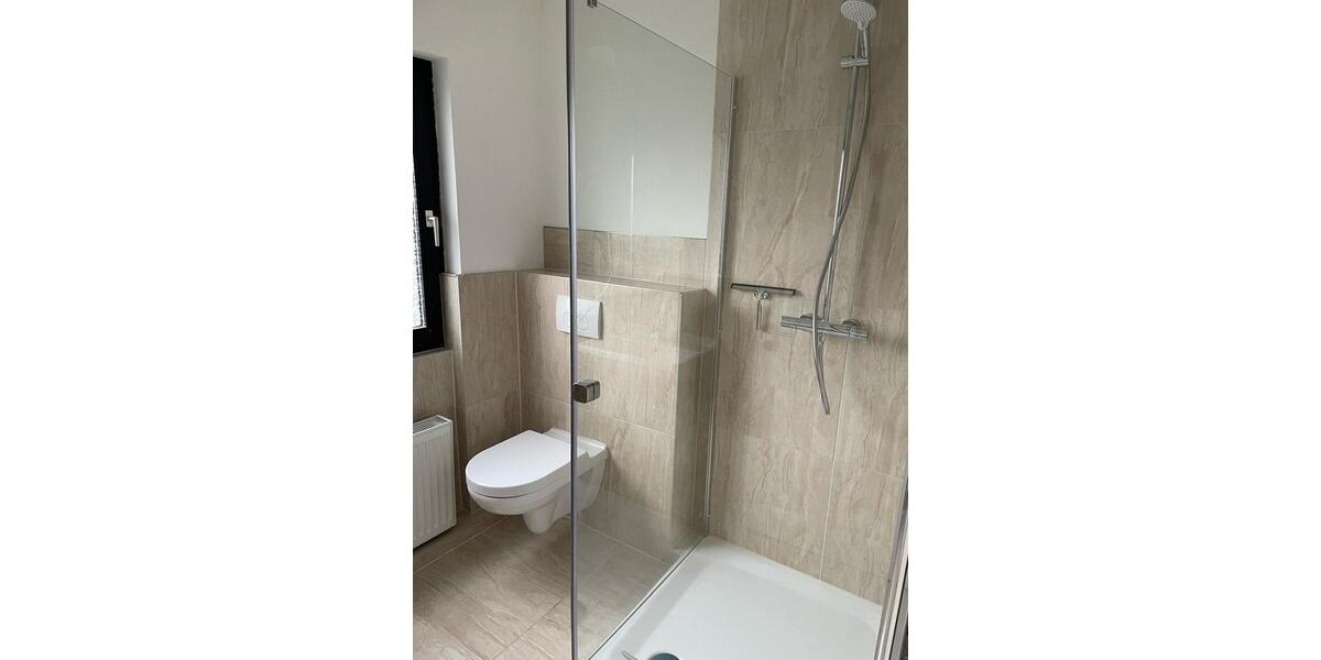 Reihenhaus Wuppertal Gemarkung Elberfeld - 5 Zimmer, 165 m&sup2;, 1.800&euro; | Angebot:25333097